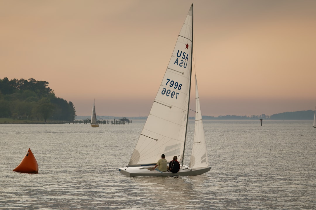 Teambuilding-Eventyr i Matchrace Middelfart: En Uforglemmelig Oplevelse med GoSail